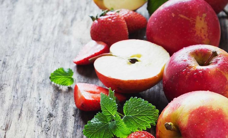 Nuove prove che la fisetina, presente in vari frutti, ha effetti anti-Alzheimer 