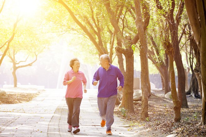 Revisione di studi conferma che l'esercizio aerobico può ritardare o migliorare l'Alzheimer